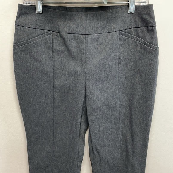 NWOT Fabulously Slimming Perfect Stretch By Chico’s Charcoal Pull On Pants 6P - Picture 2 of 16